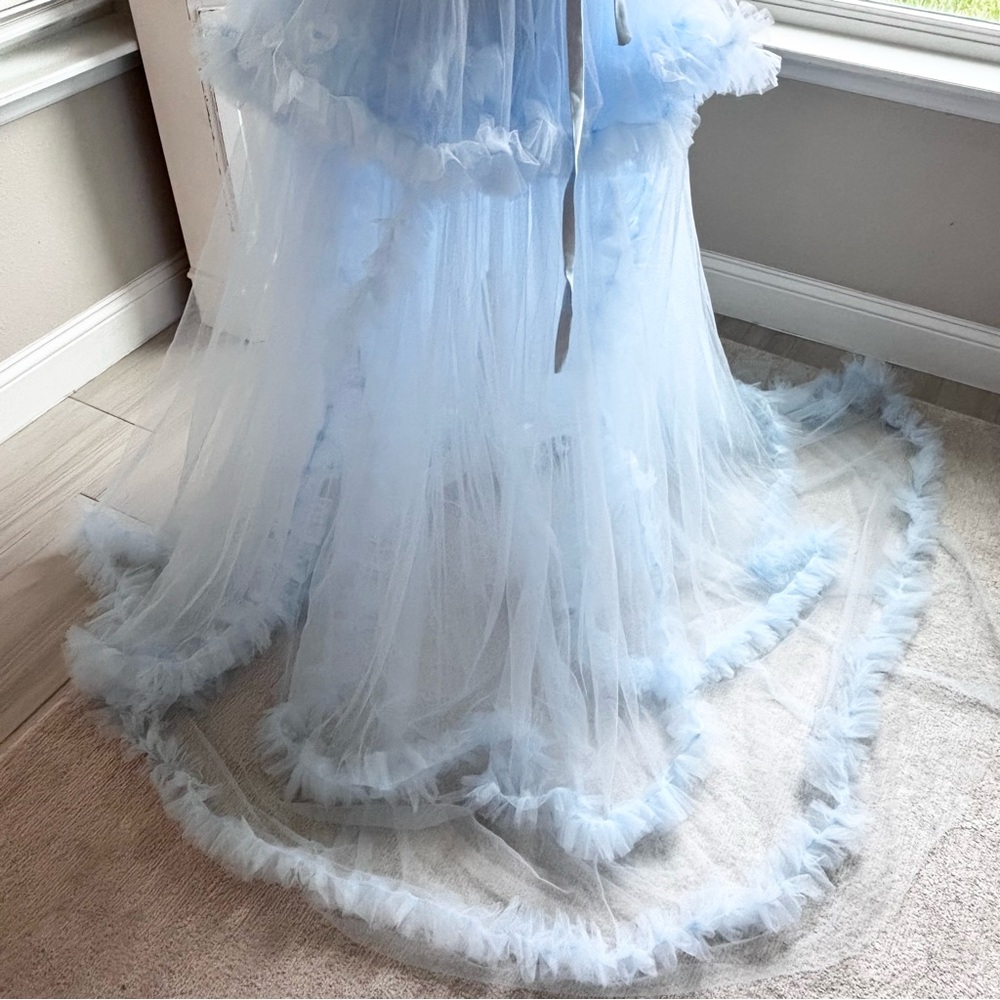 NEW Tulle Maternity Dress for Photoshoot Bridal Robe Light Blue NWOT Size L - Picture 9 of 14